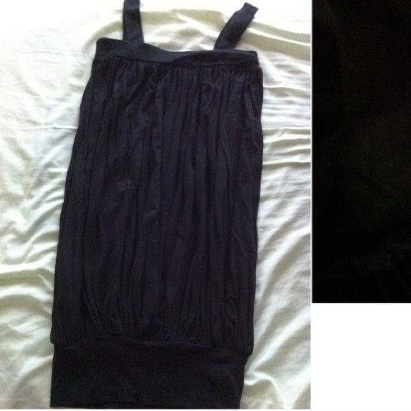 Black Uniqlo bubble like dress
