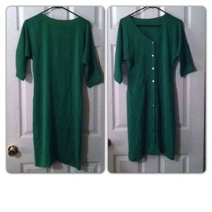 💥REDUCED💥Green V-Cut Back  Dress w/ Gold Buttons