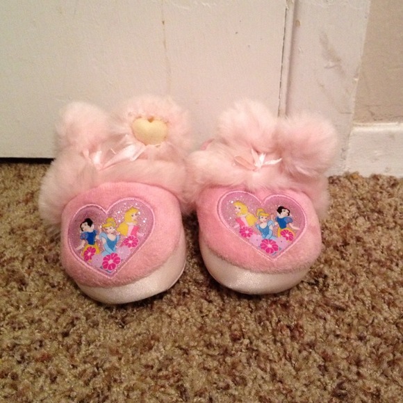 ❤Sold bundled for marci1961 lil girl house shoes