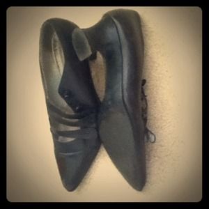 Black Old Fashioned Buttonup Shoes