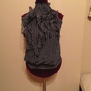 Charlotte Russe halter black and white size small