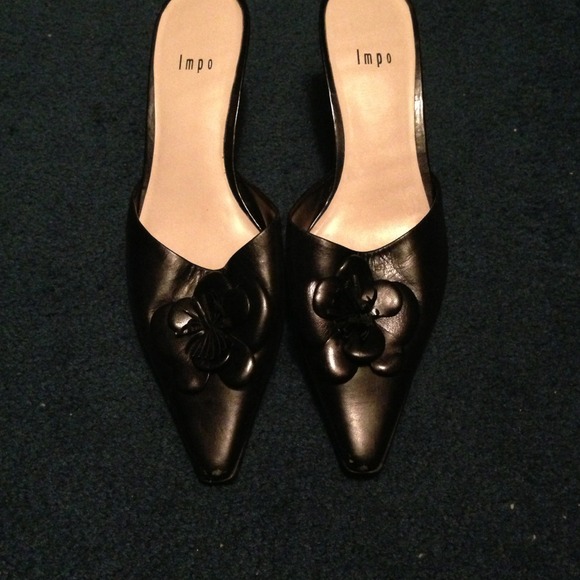 Impo low flower heel