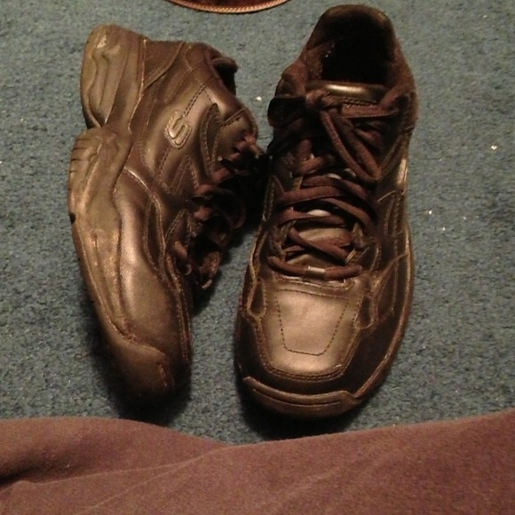 Sketchers non-slip work shoes