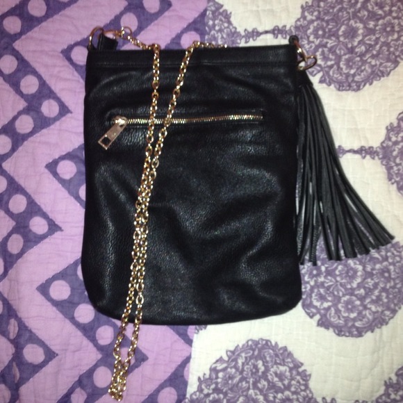 SOLD Lionel Black Leather Cross Body Bag - Picture 4 of 4