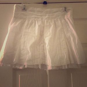 💥Reserved for wvugoddess💥White skirt