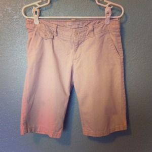 ✨A&F khaki bermuda shorts