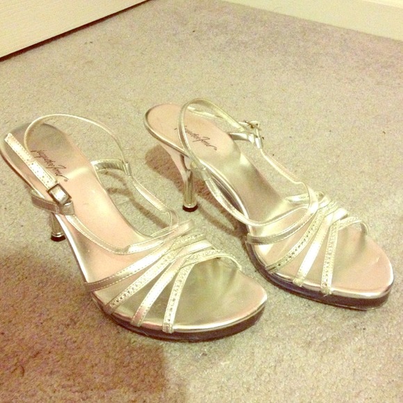 Jacqueline Ferrar Studded Strappy Dress Shoes