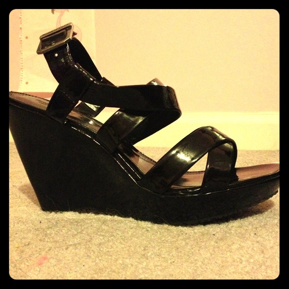 Simply Vera by Vera Wang Black Strap Wedge Heels