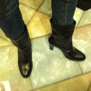 Sidini mid calf boots.