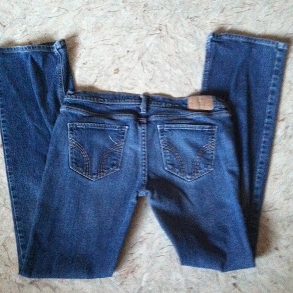 💢Sold Medium Wash Hollister Jean Size 5 (27) - Picture 1 of 3