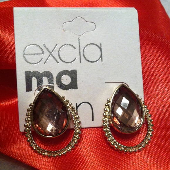 //// SOLD /// Tear drop earrings