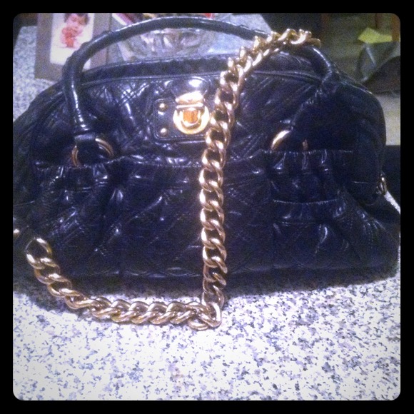 Marc Jacobs Handbags - JUST REDUCED!!⭐⭐⭐Black Marc Jacobs handbag