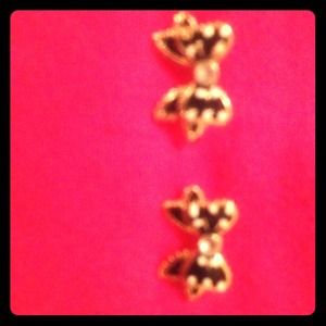Cute bow earrings