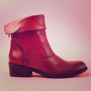 Diva Gib Son Cherry Boot six 9.5