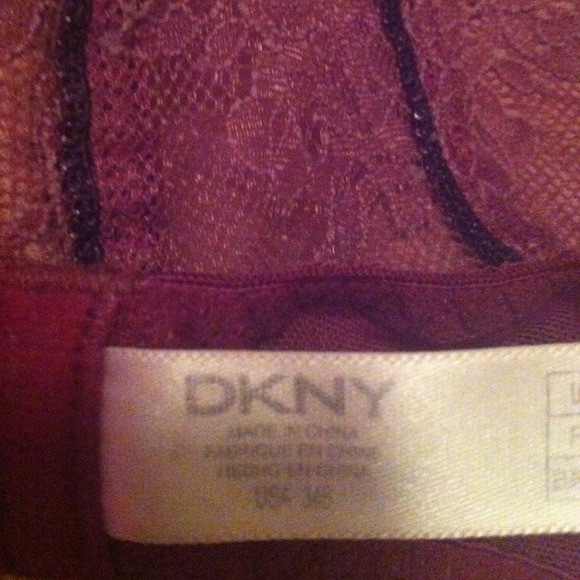 💕💕Sold💕💕Bundle of 4 bras. 34B - Picture 3 of 4