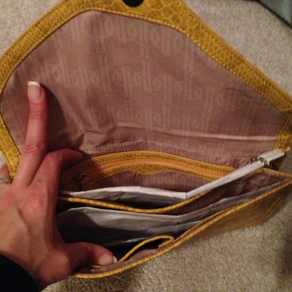 Jennifer Lopez gold and silver snakeskin clutch - Picture 4 of 4