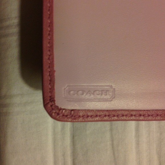 Coach Wallet - Picture 4 of 4