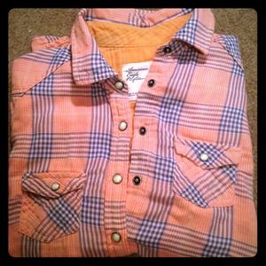 Long-sleeve American Eagle button up shirt