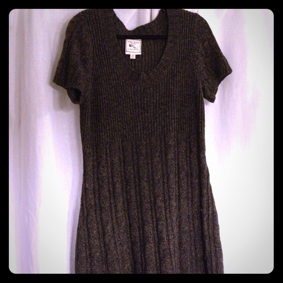 SOLD @amyllyn Sweater dress