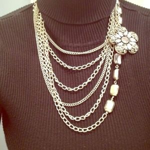 Chunky flower necklace