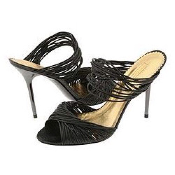 Report Signature Strappy Shoes