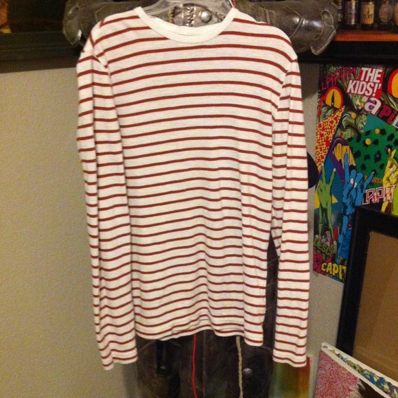 old navy red striped long sleeve