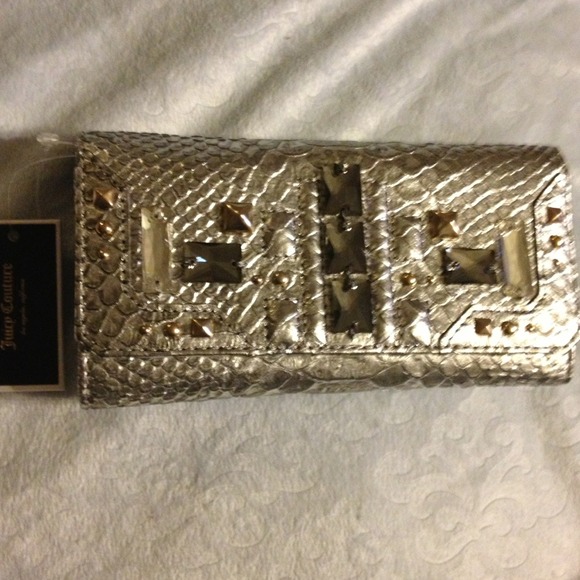 **SOLD** Authentic Juicy Couture wallet silver