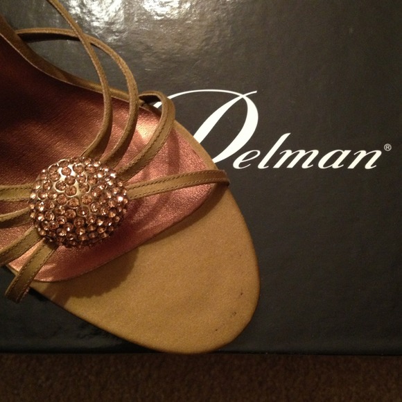 New Vintage Delman Embellished Sandals - Picture 2 of 3