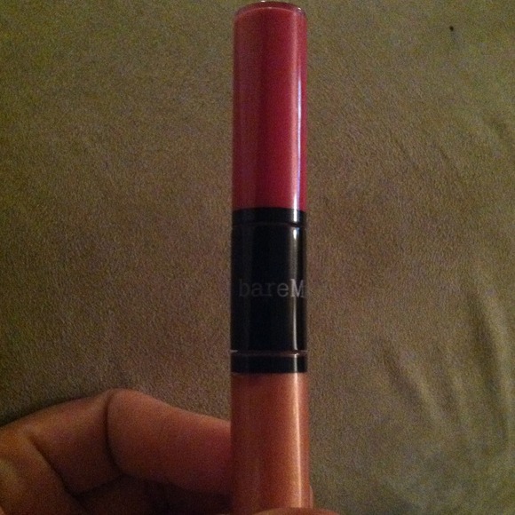 Lip gloss. Bare minerals. Never been opened