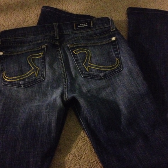 Hold for @ashleighfoshen Rock and republic size 27