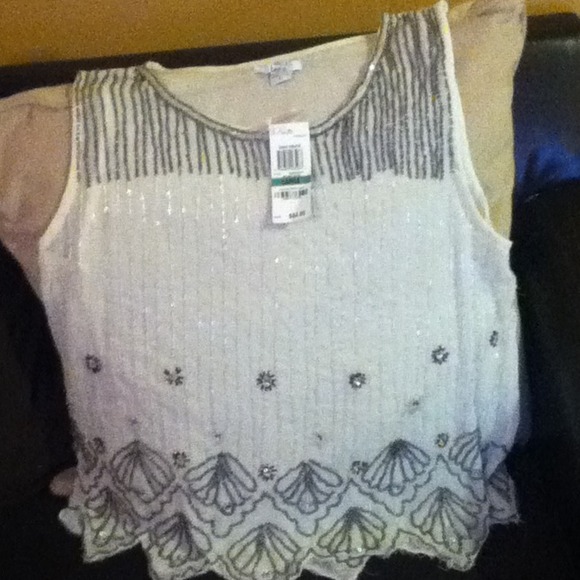 Bar III Antique White Top