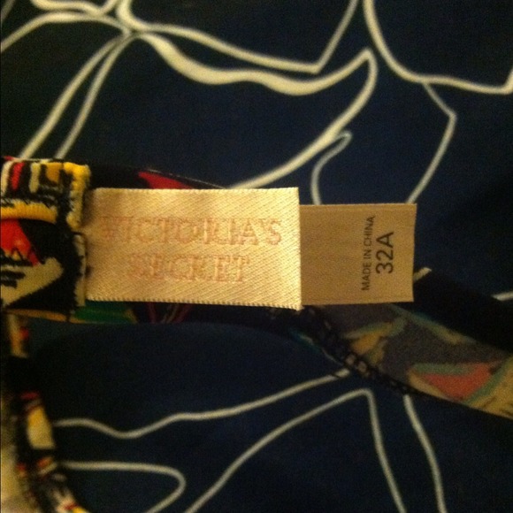 VS strapless bandeau bikini top - Picture 3 of 4