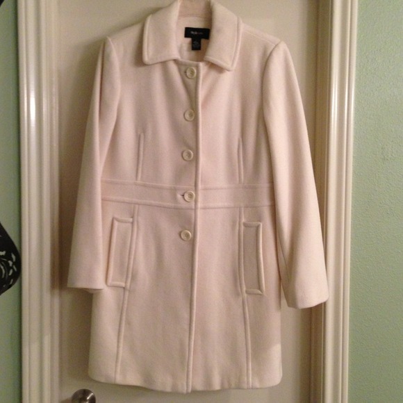 Reduced for valenc Cream wool coat