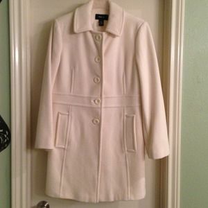 Reduced for valenc Cream wool coat
