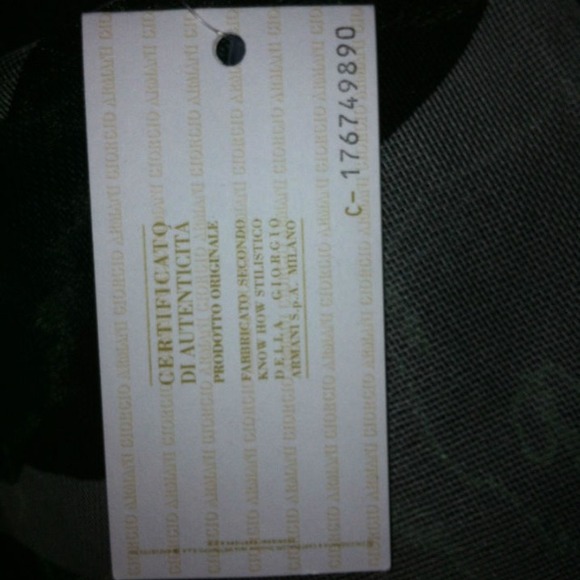 ❌Sold. Authentic Georgio Armani skirt - Picture 3 of 4