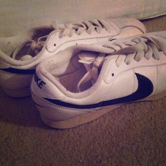 Cheer shoes