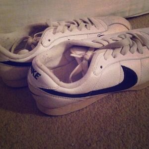 Cheer shoes
