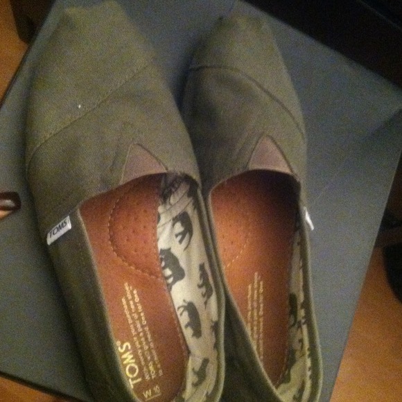 TOMS Shoes - SOLD!