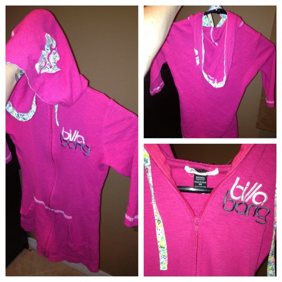 Billabong quarter sleeve zip up jacket with hood
