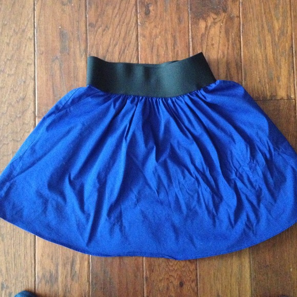 Express Blue Skirt - Picture 2 of 3