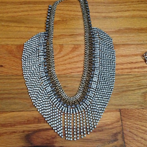 Banana republic necklace