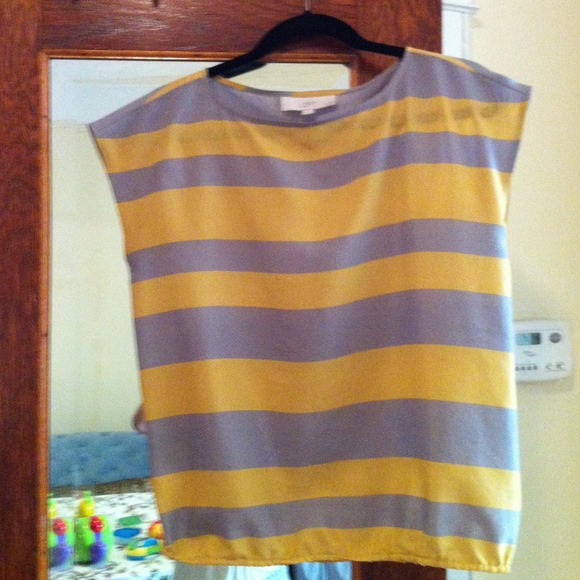 Ann Taylor lift petites blouse