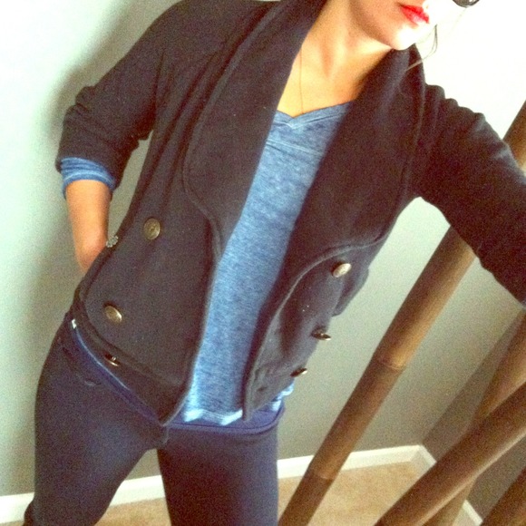 🔴SOLD🔴Navy cropped 3/4, Obey preppy  peacoat