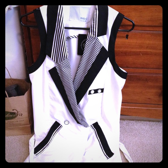 Black and white long tunic jacet