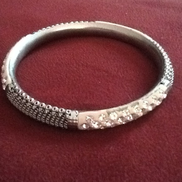 Gorgeous bangle bracelet