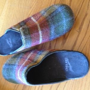 Reduced - Dansko clogs
