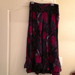 Reserved @tgardner212 skirt😄