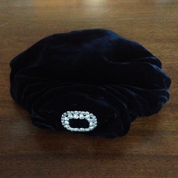 SOLD!! Black velvet and rhinestone Vintage Beret