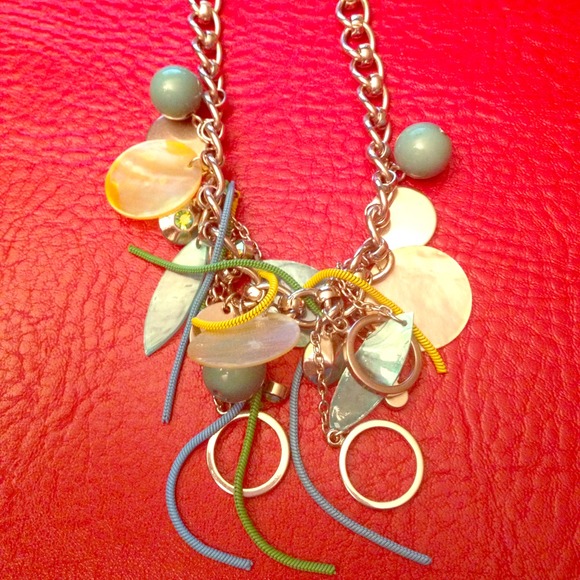 Necklace - Picture 1 of 1