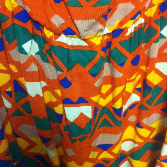 Triangle multi colored print dress size M - Picture 2 of 3